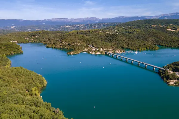 Vue lac de Saint-Cassien baptême de l'air Cannes 1