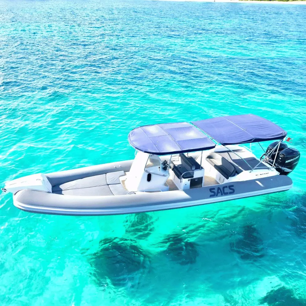 Location semi-rigide avec skipper au départ de Cannes
